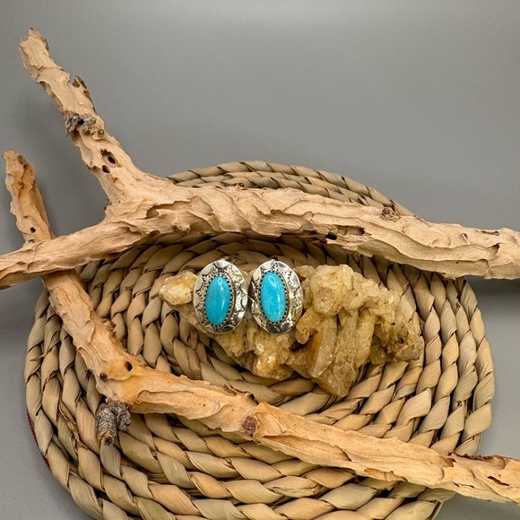Vintage Native Amercan Navajo Clip-On earrings - Picture 1 of 7